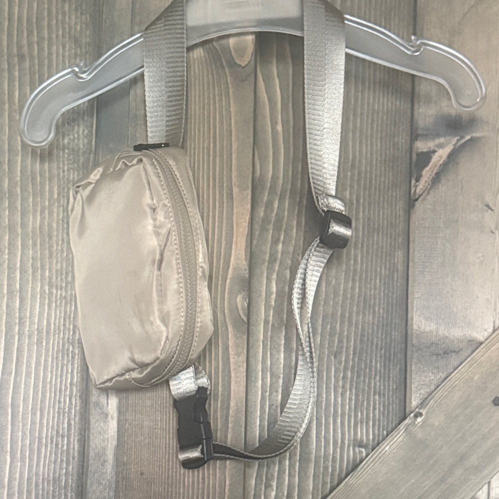 Chic Beige Crossbody Bag